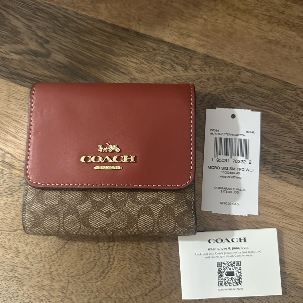 Coach Small Trifold Wallet in Colorblock Micro Signature Canvas
